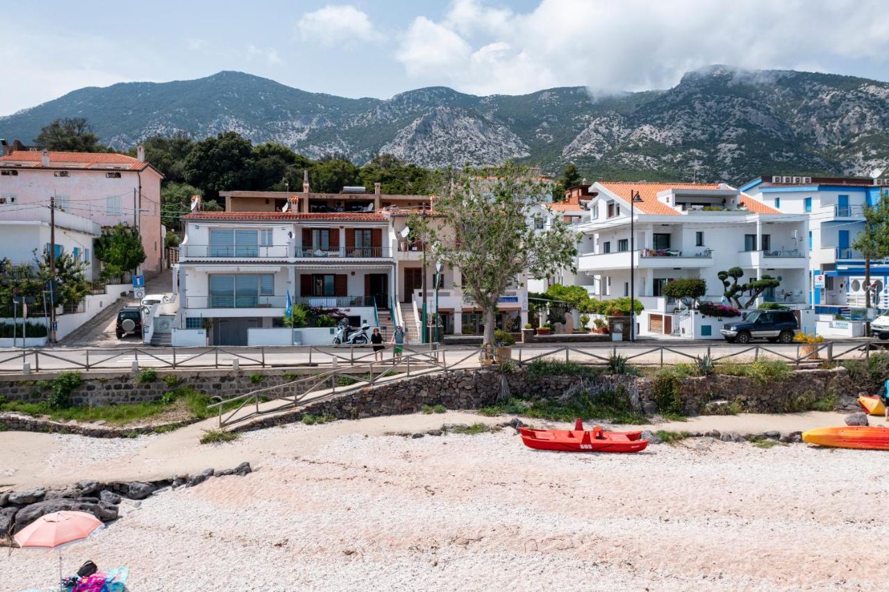 Casa Sulla Spiaggia Cala Gonone Esterno foto